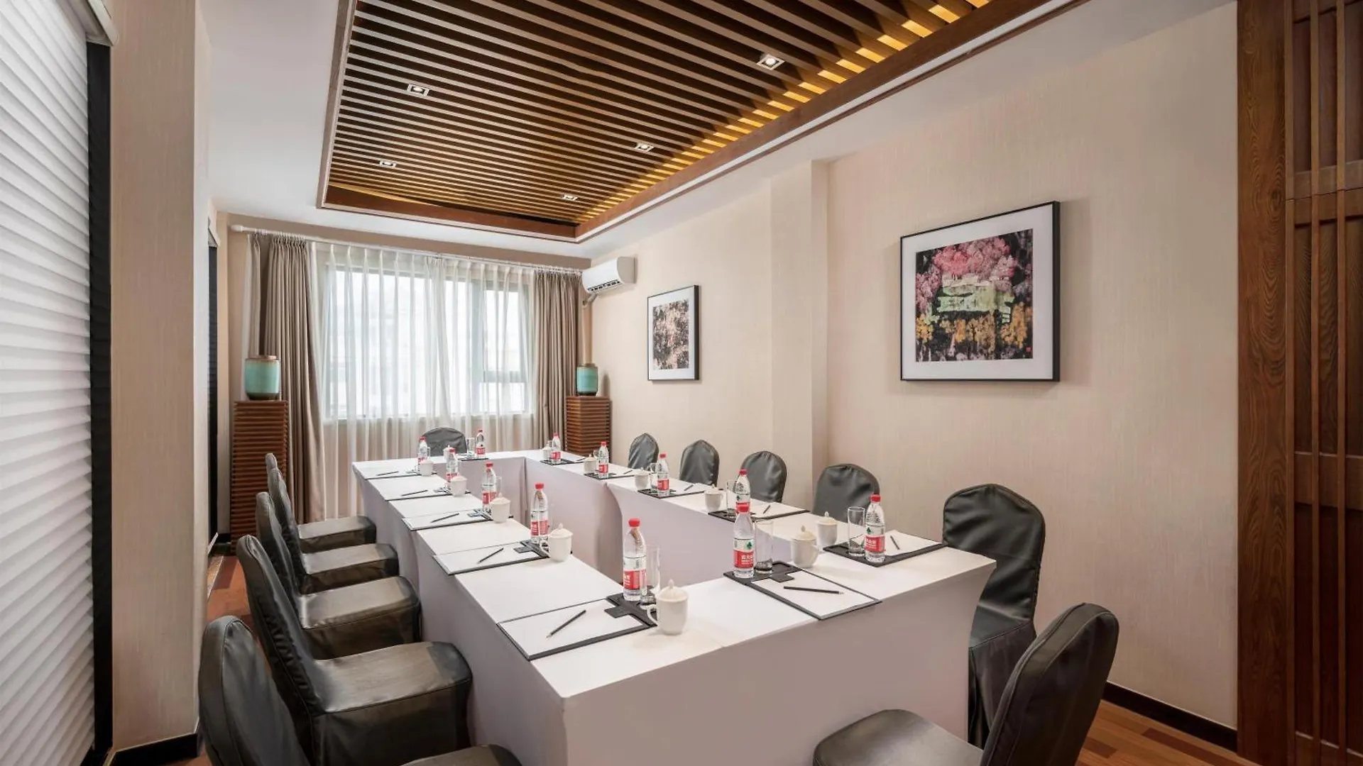 Ssaw Boutique Hotel Санья