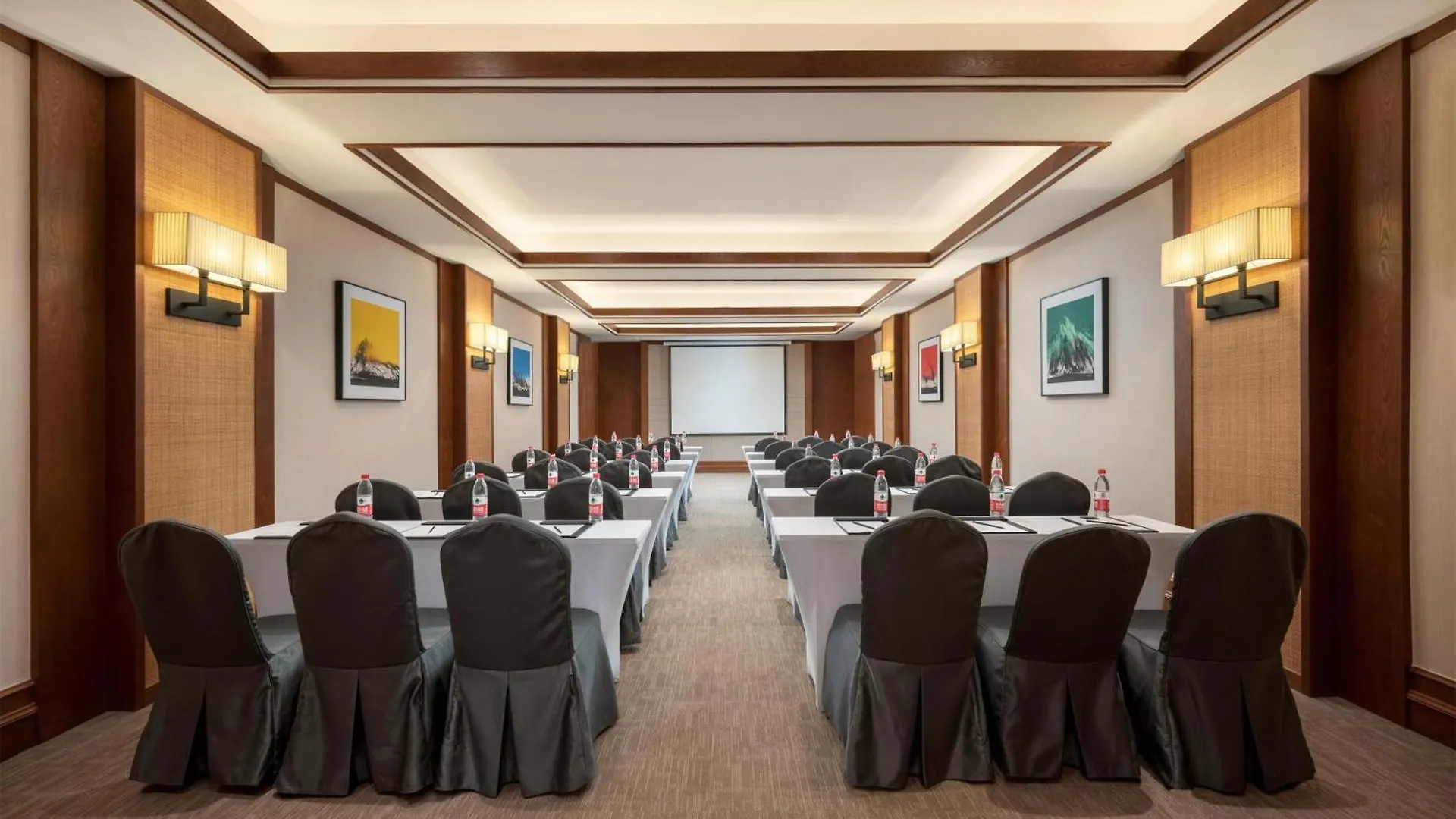 Ssaw Boutique Hotel Санья
